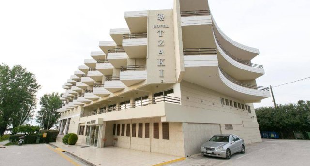 TZAKI HOTEL 3★