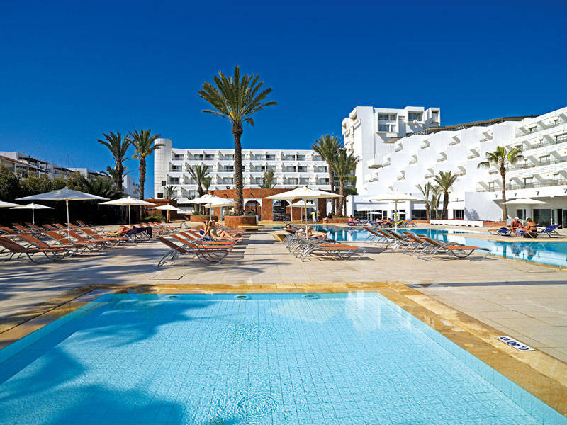 LABRANDA AMADIL BEACH 4★