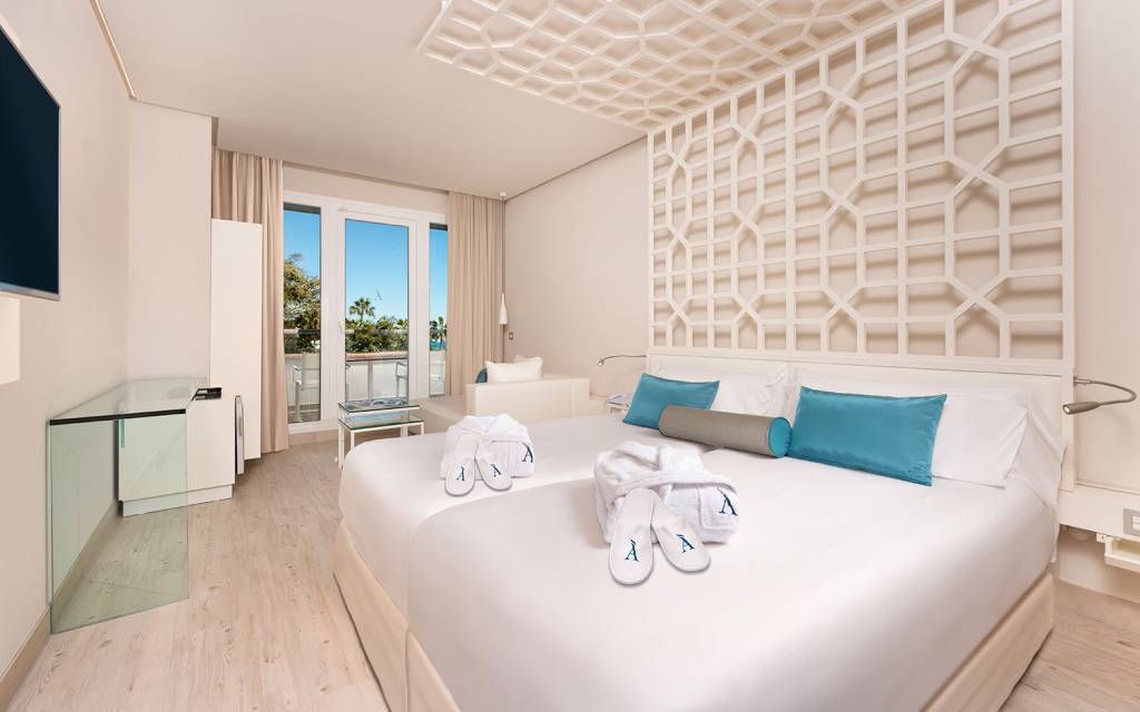 AMARE BEACH HOTEL MARBELLA 4★