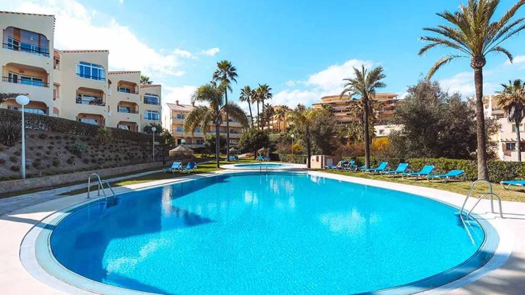 RAMADA HOTEL & SUITES BY WYNDHAM COSTA DEL SOL 3★