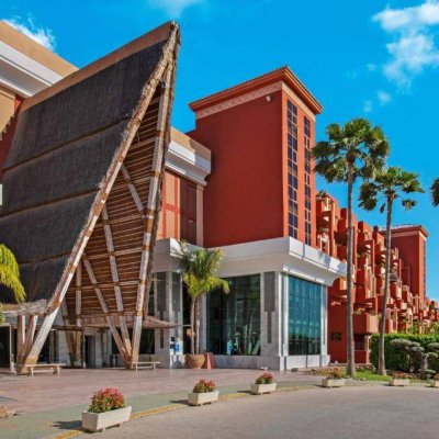HOLIDAY WORLD POLYNESIA HOTEL 4★