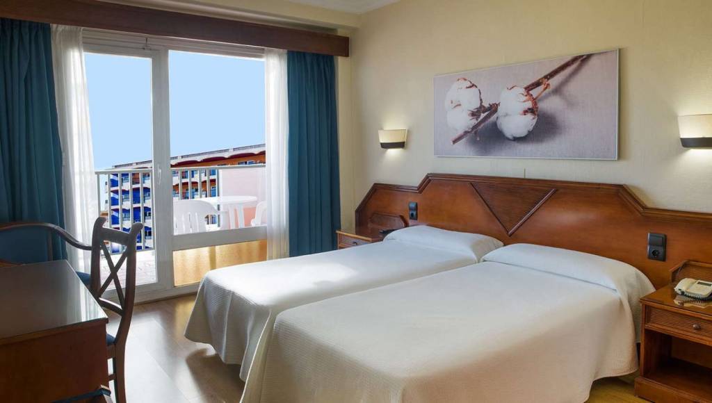 HOTEL MONARQUE FUENGIROLA PARK 4★