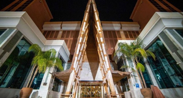 HOLIDAY WORLD POLYNESIA HOTEL 4★