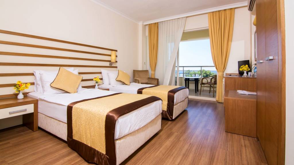 AKBULUT HOTEL & SPA 4★