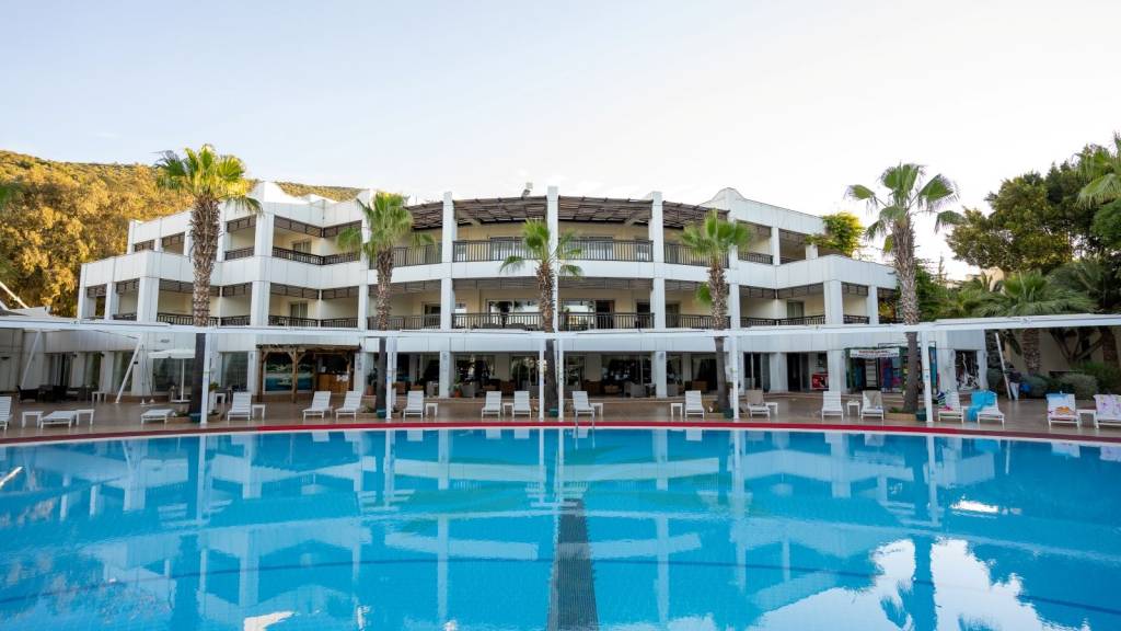 LATANYA PARK RESORT 4★