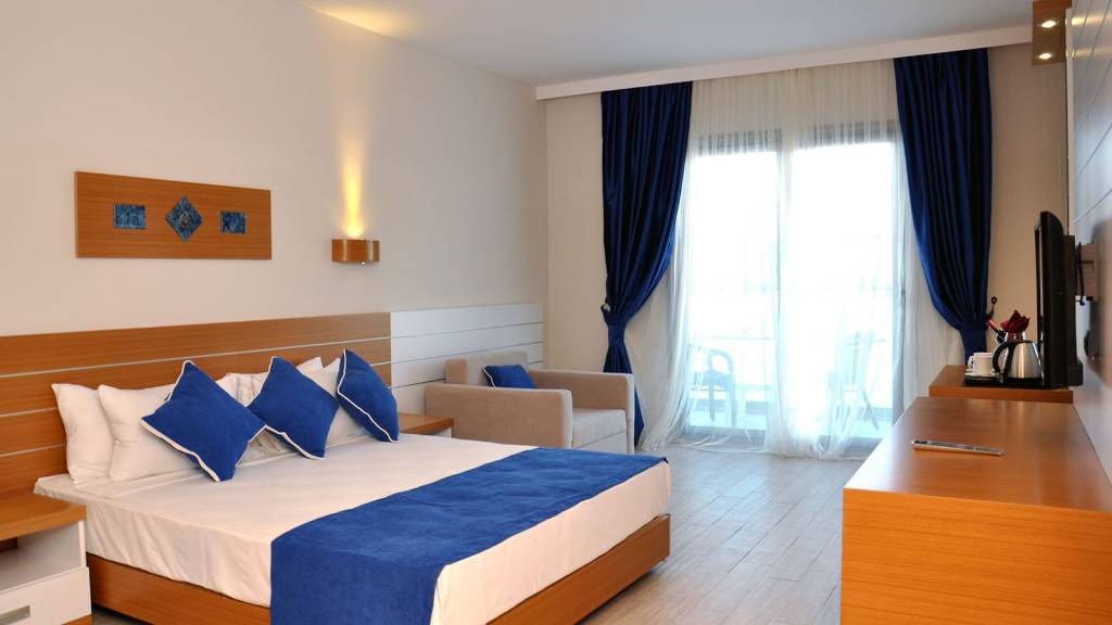 JASMIN BEACH HOTEL BODRUM 4★