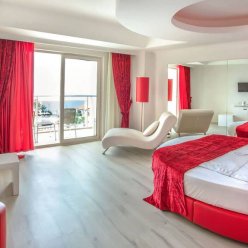 SEALIGHT RESORT HOTEL 5★