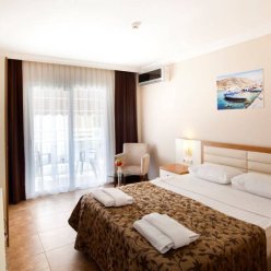 BITEZ RISA HOTEL 4★