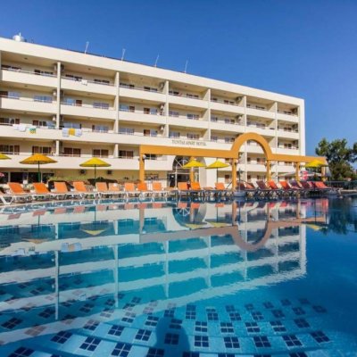 TUNTAS FAMILY SUITES KUSADASI 4★