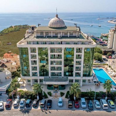 LAUR HOTEL EXPERIENCE & LAUR HOTELS ELEGANCE 5★