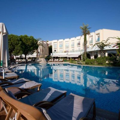 AYAZ AQUA BEACH HOTEL 4★