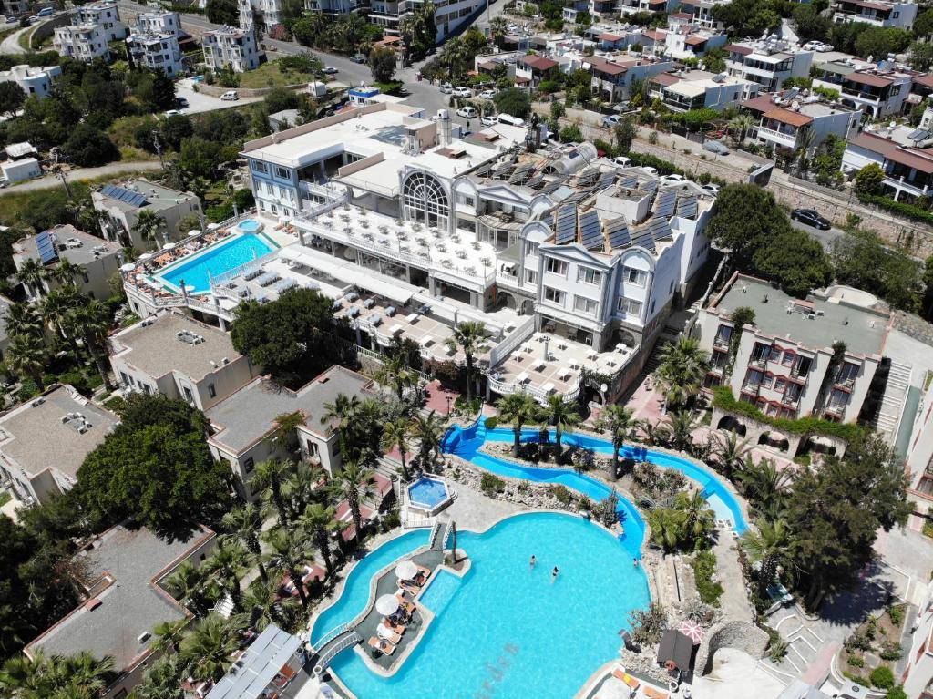 PHOENIX SUN HOTEL BODRUM 4★