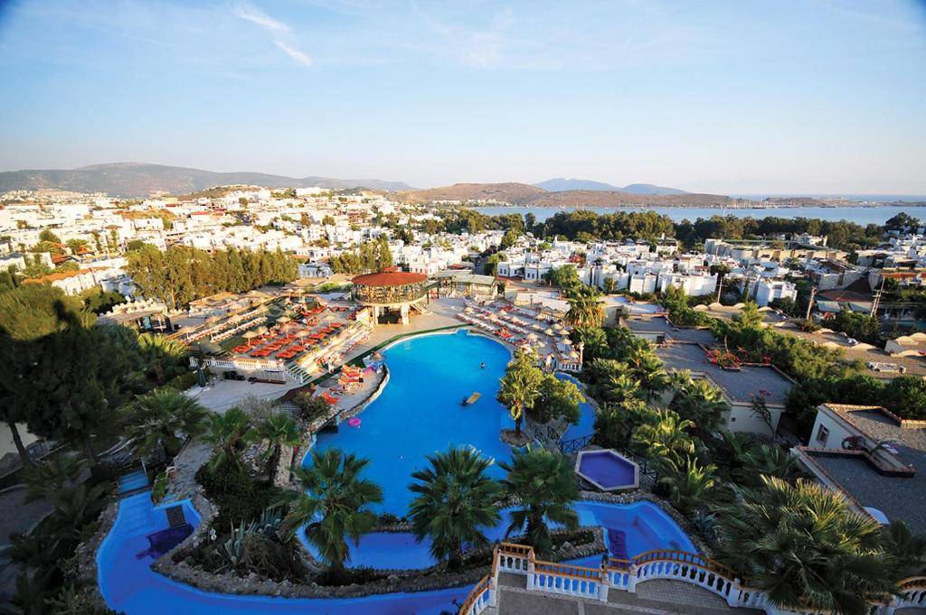 PHOENIX SUN HOTEL BODRUM 4★