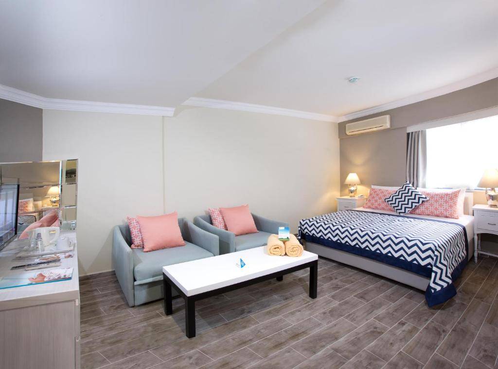 PALOMA MARINA SUITES (tikai pieaugušajiem, 16+) 4★