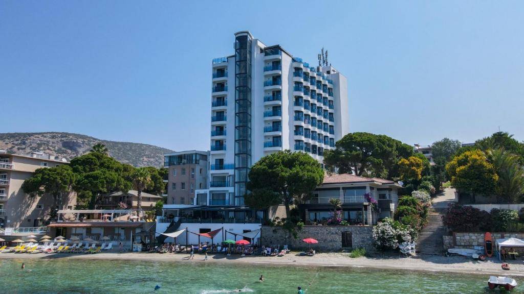 SIGNATURE BLUE RESORT KUSADASI 5★