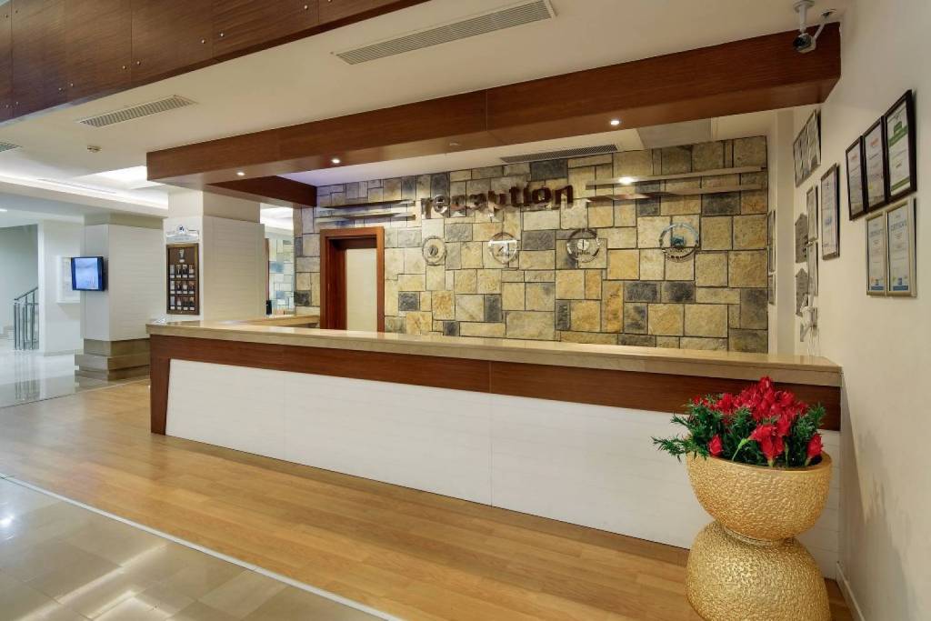 CRYSTAL GREEN BAY RESORT & SPA 5★