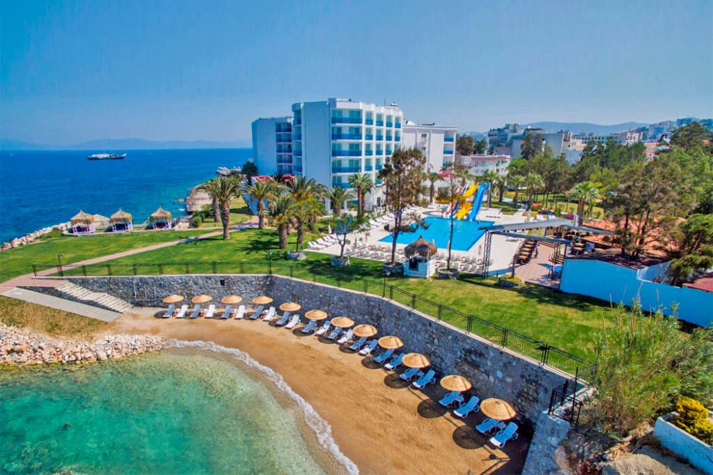 LE BLEU HOTEL & SPA 5★