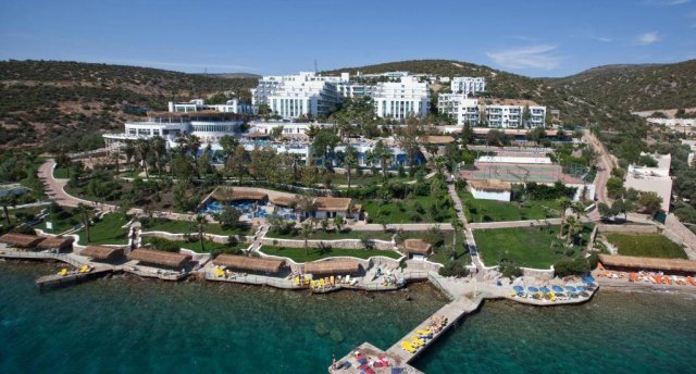 BODRUM HOLIDAY RESORT & SPA 5★