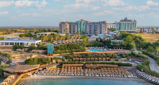 LAUR HOTEL EXPERIENCE & LAUR HOTELS ELEGANCE 5★