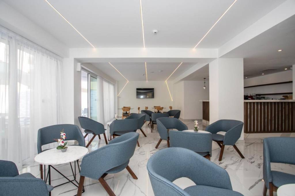 BEST WESTERN PLUS LARCO 4★