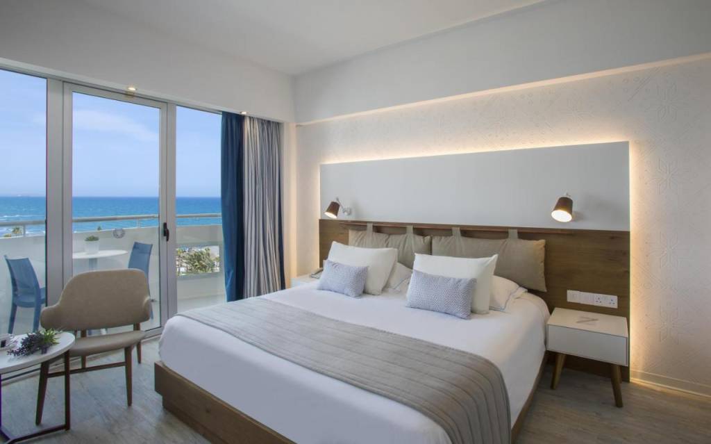 LORDOS BEACH HOTEL & SPA 4★