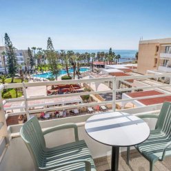 LOUIS PHAETHON BEACH 4★