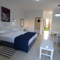 AMORE HOTEL APARTMENTS 2★