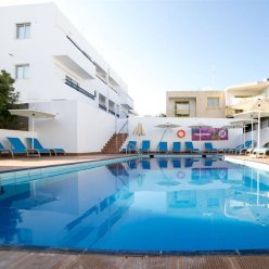 FLORA MARIA ANNEX Apts 2★