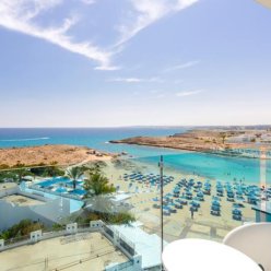 TASIA MARIS SANDS 4★