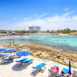 TASIA MARIS SANDS 4★