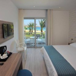 OKEANOS BEACH BOUTIQUE HOTEL 4★