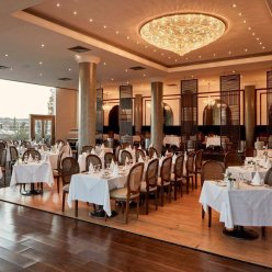 GRECIAN PARK HOTEL 5★