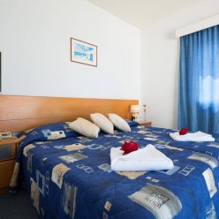 SUNNY HILLS HOTEL APTS 3★