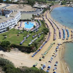 CORALLIA BEACH HOTEL APTS 3★