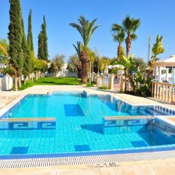 CHRYSTALLA HOTEL 3★