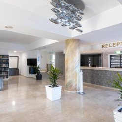 VRISSAKI APARTMENTS 3★