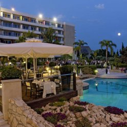 MEDITERRANEAN BEACH HOTEL 4★