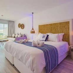 BLUE HARBOUR BOUTIQUE 3★