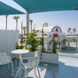 BLUE HARBOUR BOUTIQUE 3★