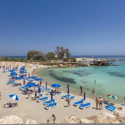 IRIS BEACH HOTEL 3 ★