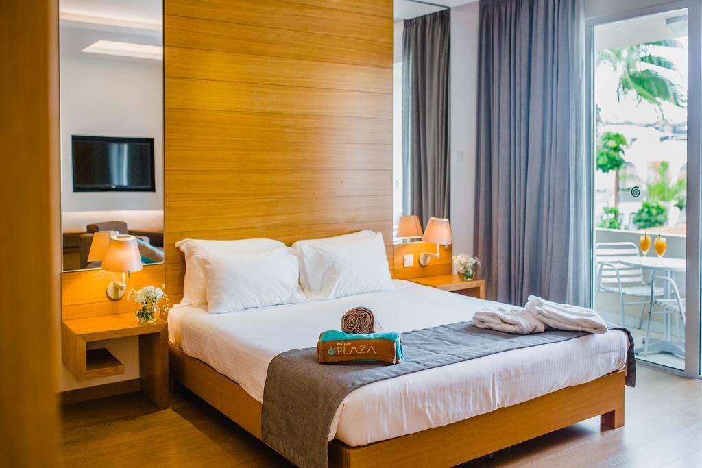 NAPA PLAZA (tikai pieaugušajiem, 16+) 4★