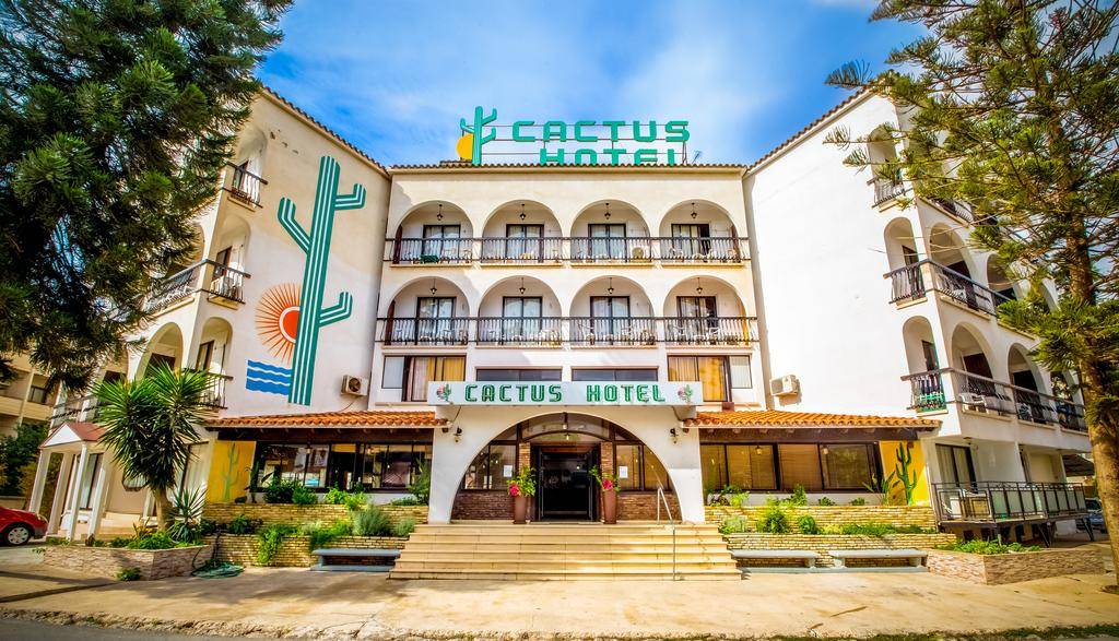 CACTUS HOTEL 2★