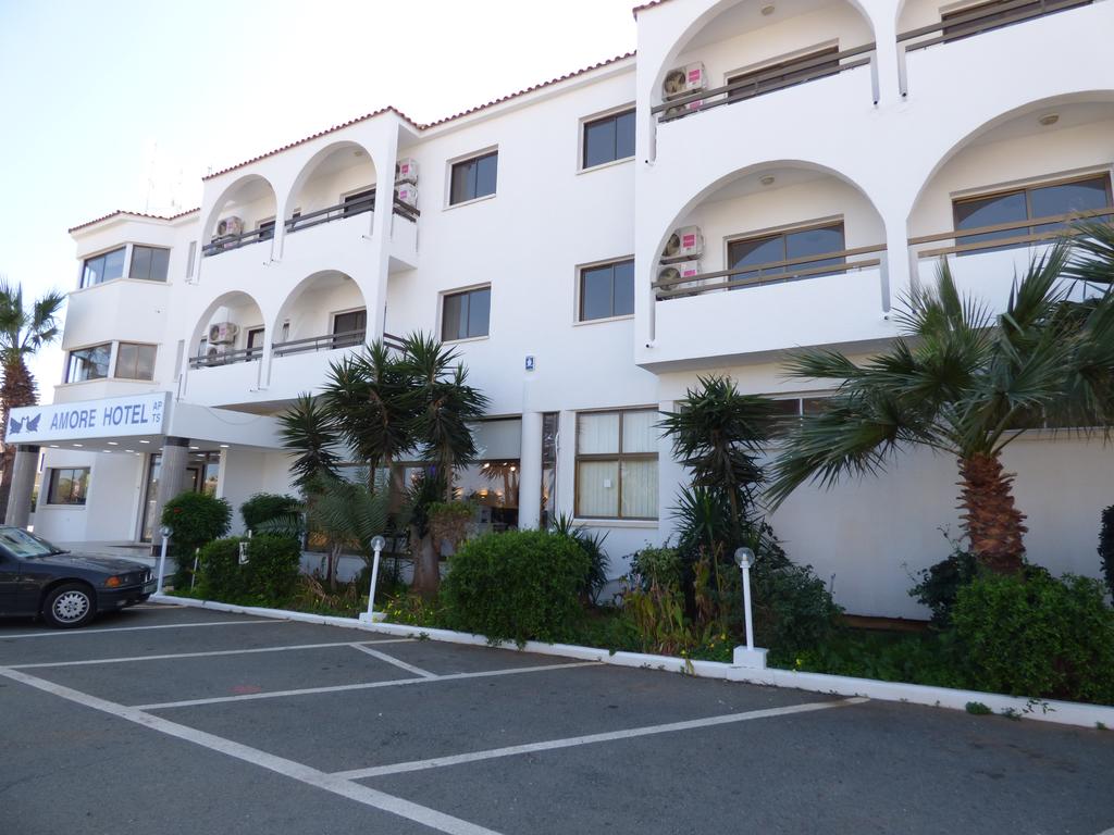 AMORE HOTEL APARTMENTS 2★