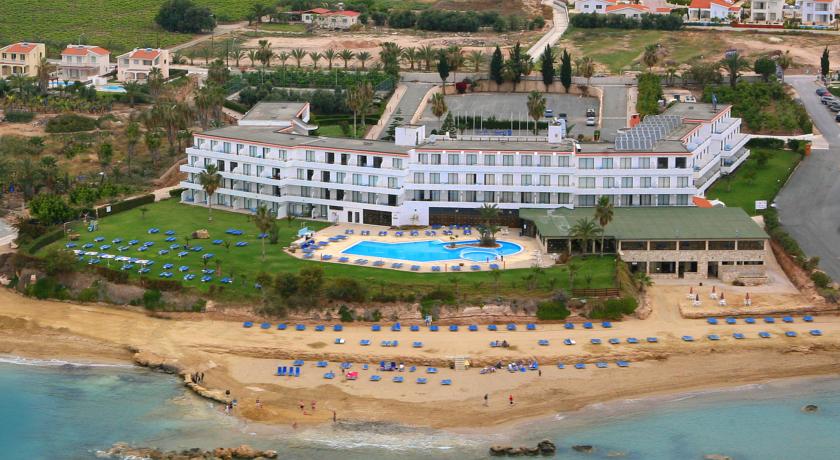CORALLIA BEACH HOTEL APARTMENTS 3 ★