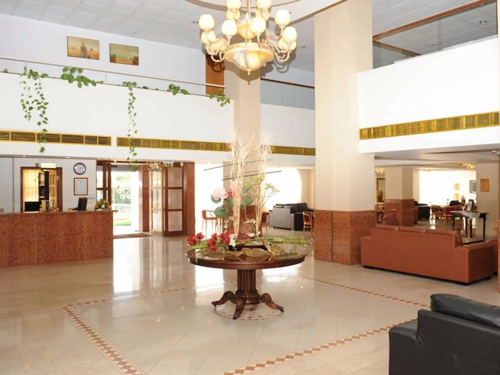 SMARTLINE MAYFAIR PAPHOS 3 ★