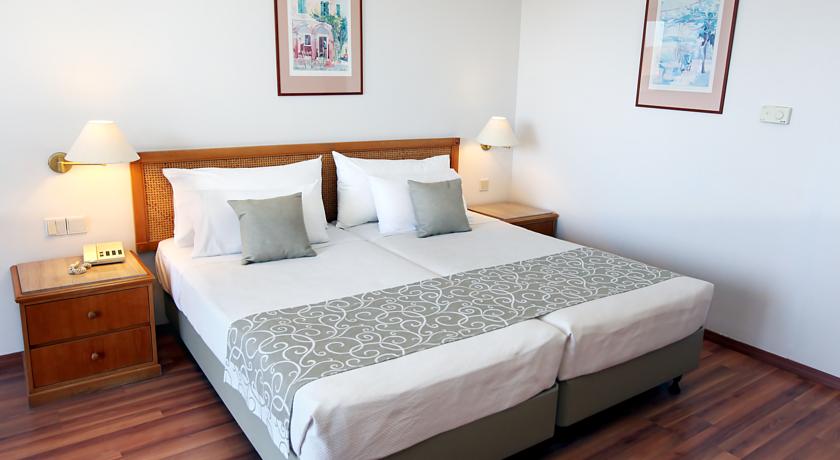 VENUS BEACH HOTEL 5★