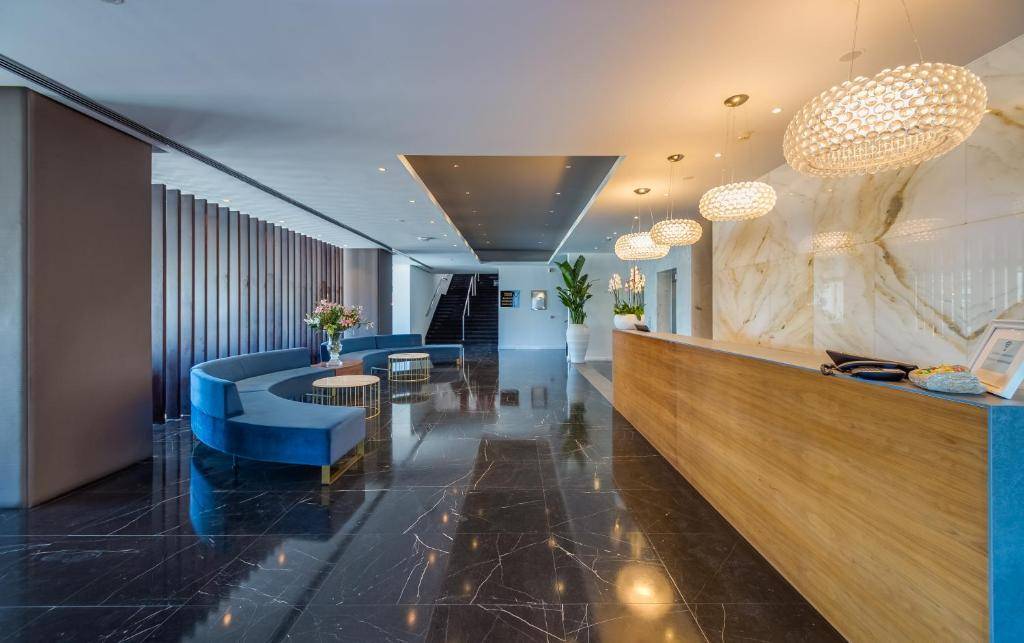 SUN HALL HOTEL 4 ★