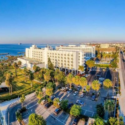 GOLDEN BAY BEACH 5★