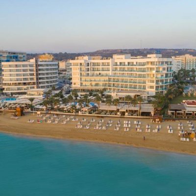 VRISSAKI BEACH HOTEL 4★