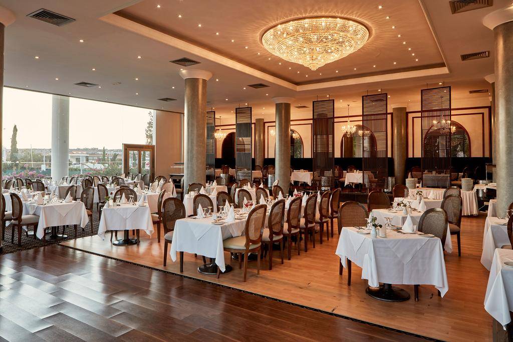 GRECIAN PARK HOTEL 5★